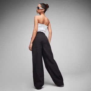 BLACK TAILORED WIDE LEG TROUSERS - US 6